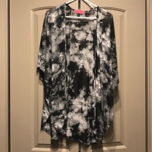 Lightweight tie dye kimono